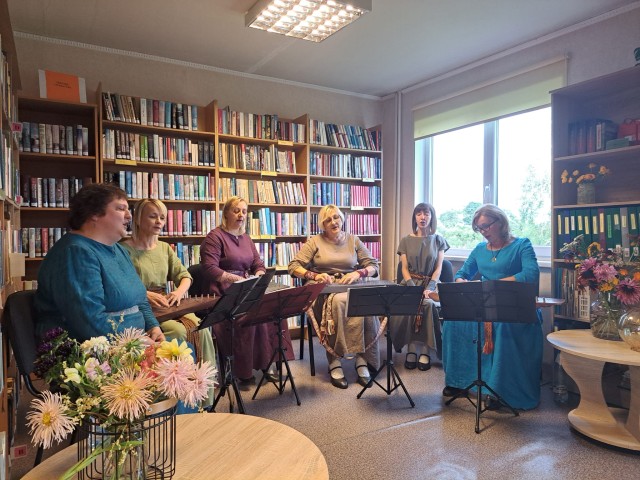 Tautas mūzikas kopa "Ramana"